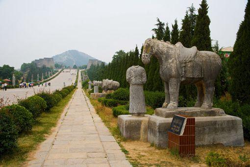 中国最邪门的陵墓,无数奇珍异宝,但是没人敢动